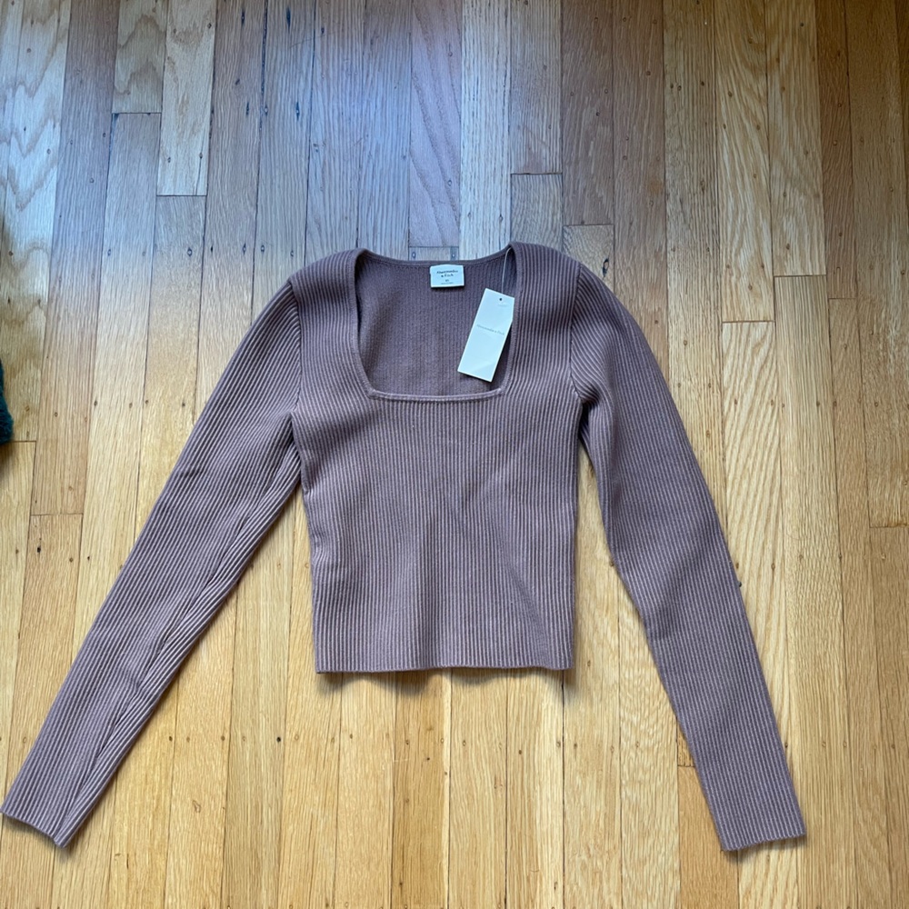 Abercrombie top